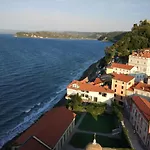 Apartments E & E Piran